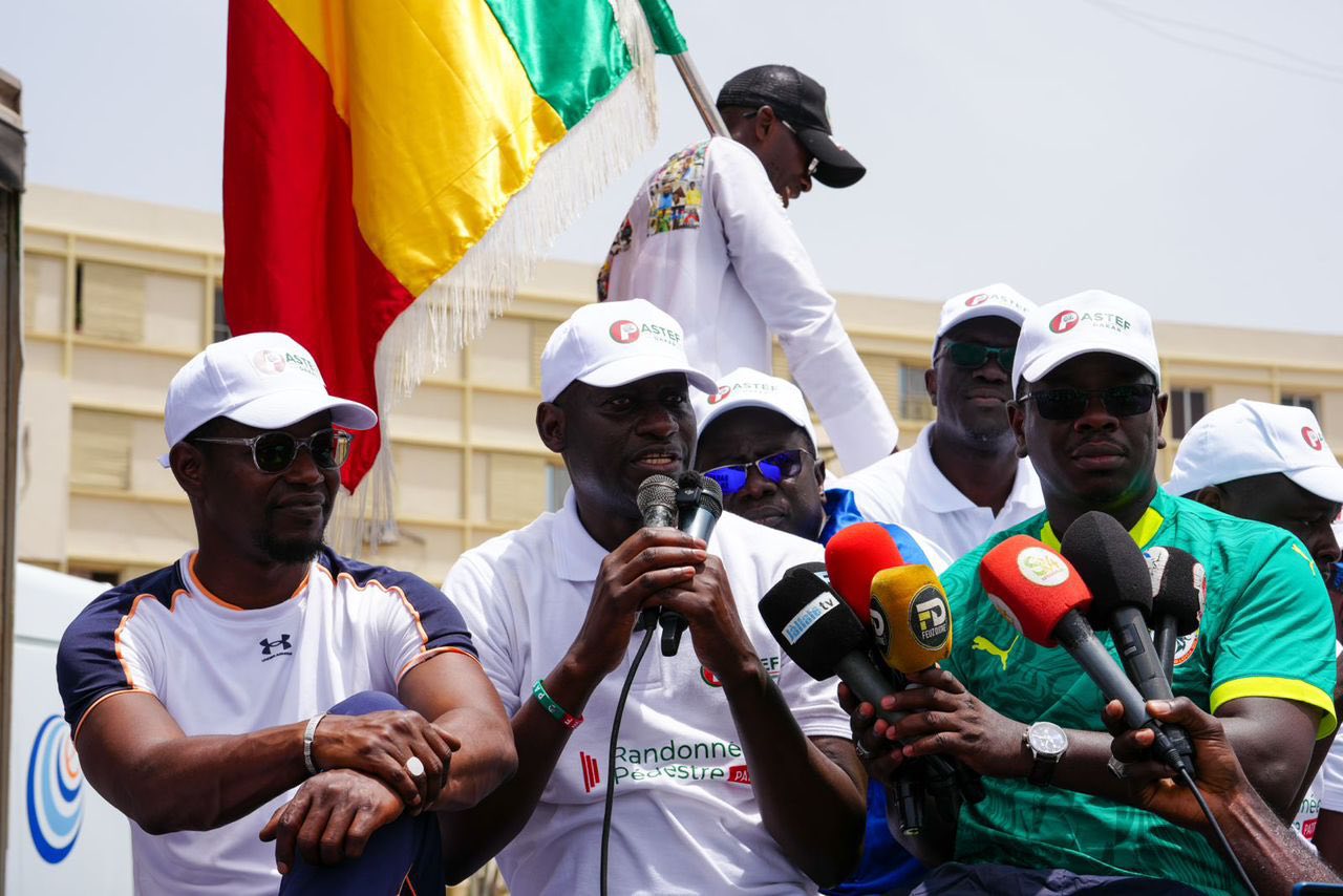 Dakar : l&rsquo;indiscipline perturbe une marche patriotique, le premier ministre Sonko s&rsquo;en va