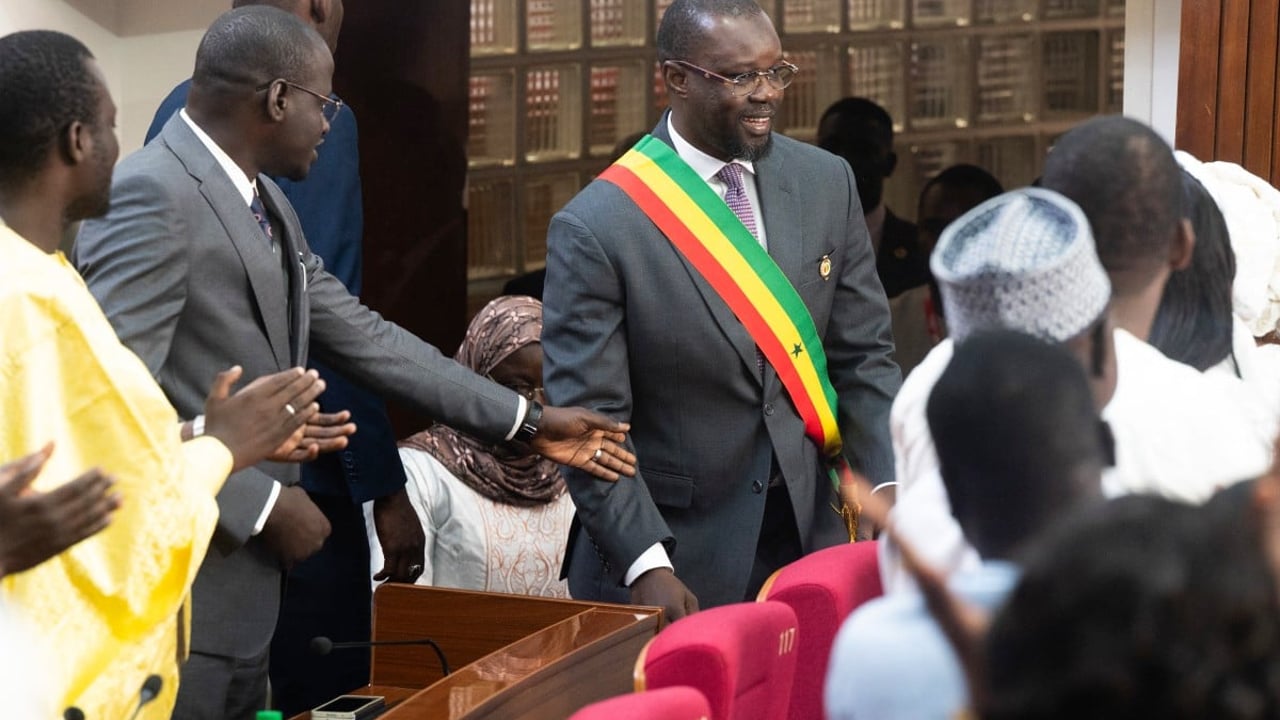 Sénégal : sonko président de l&rsquo;assemblée nationale, l&rsquo;opposition dénonce une mascarade électorale