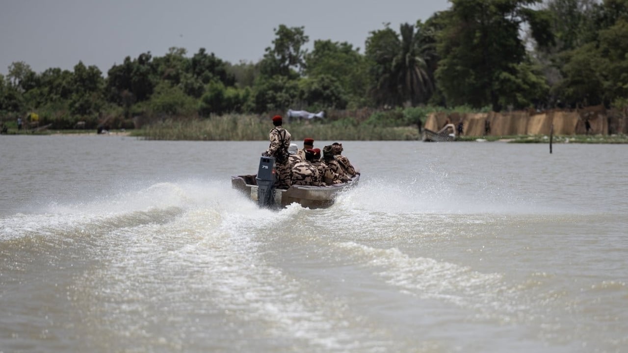Tragédie sur le lac Tchad : des dizaines de pêcheurs victimes de frappes aériennes