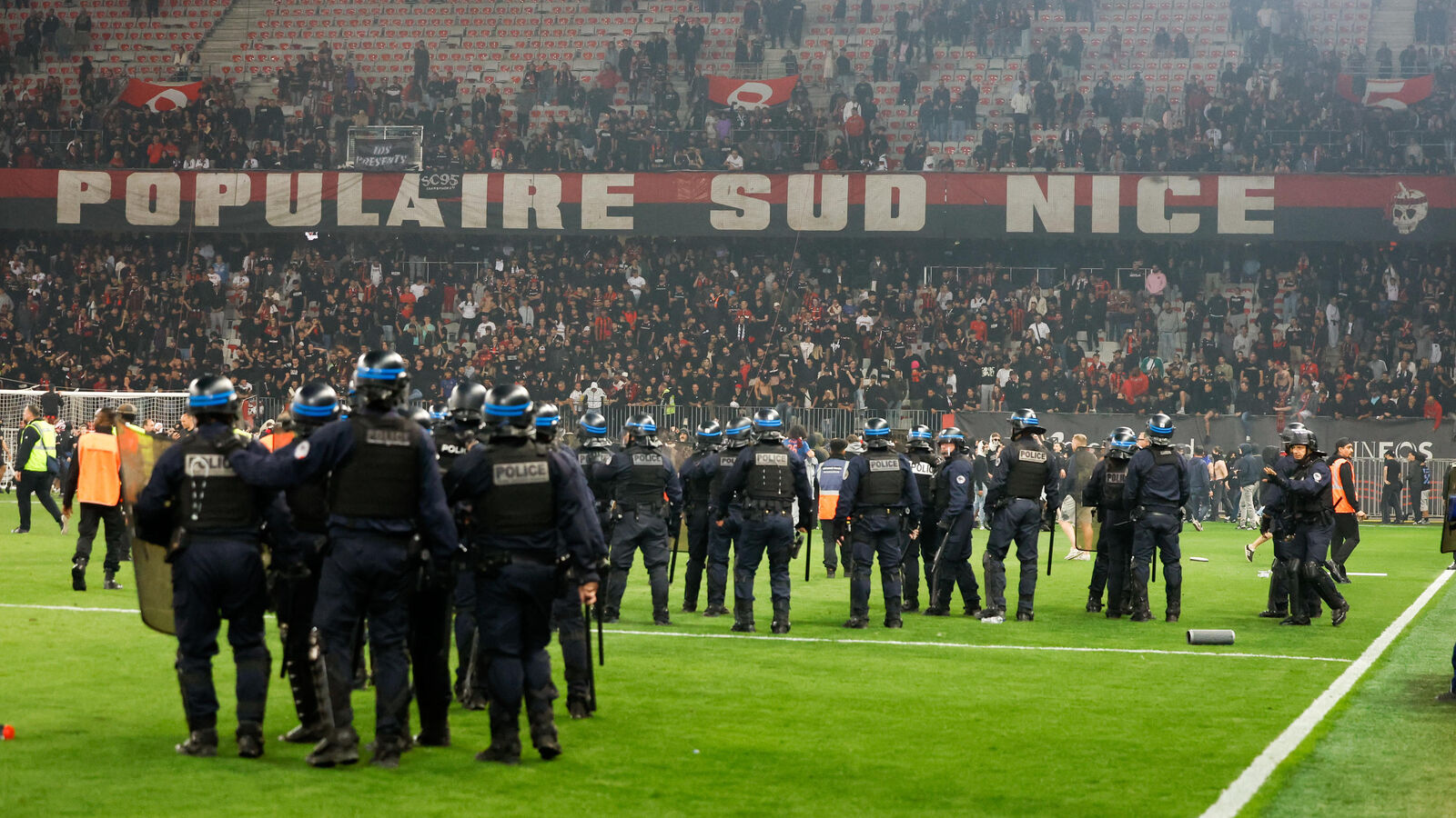 Nice – Saint-Étienne : une sanction controversée pour le barrage retour en Ligue 1