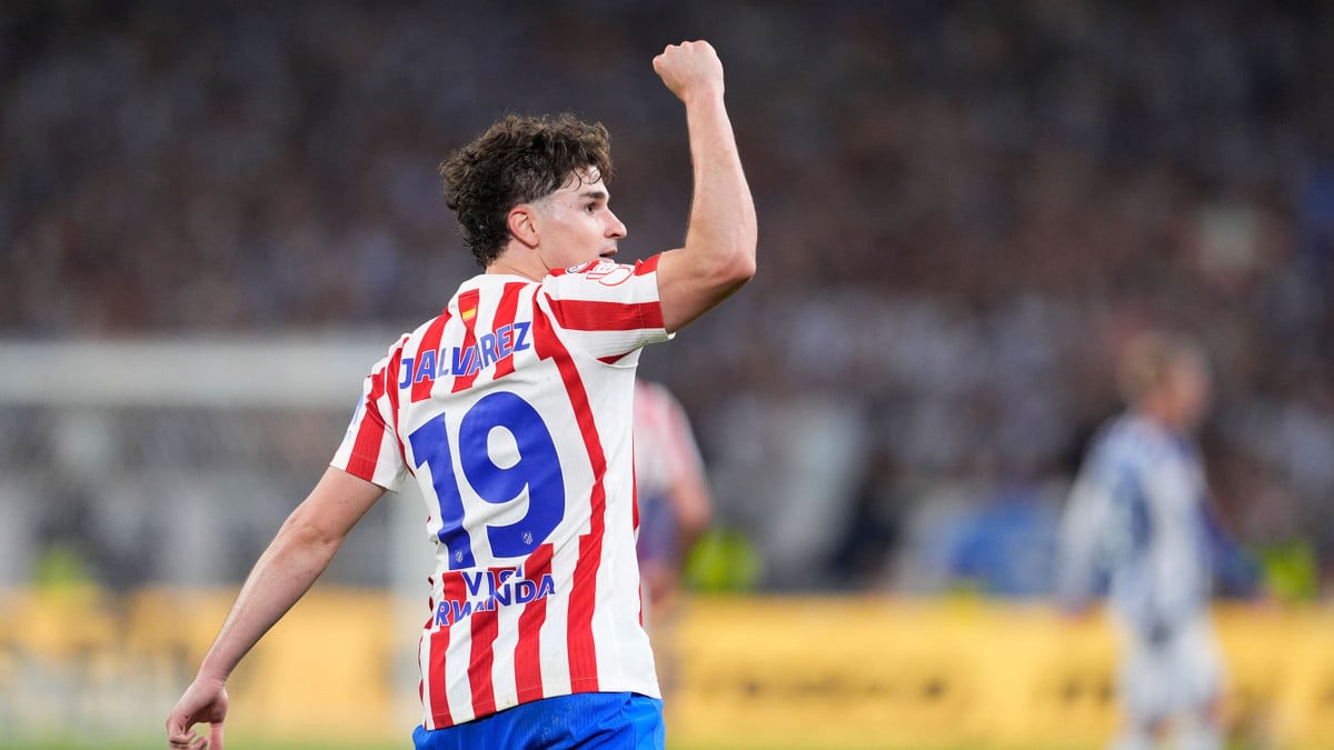 Psg : le fc barcelone en pole position pour recruter julian alvarez