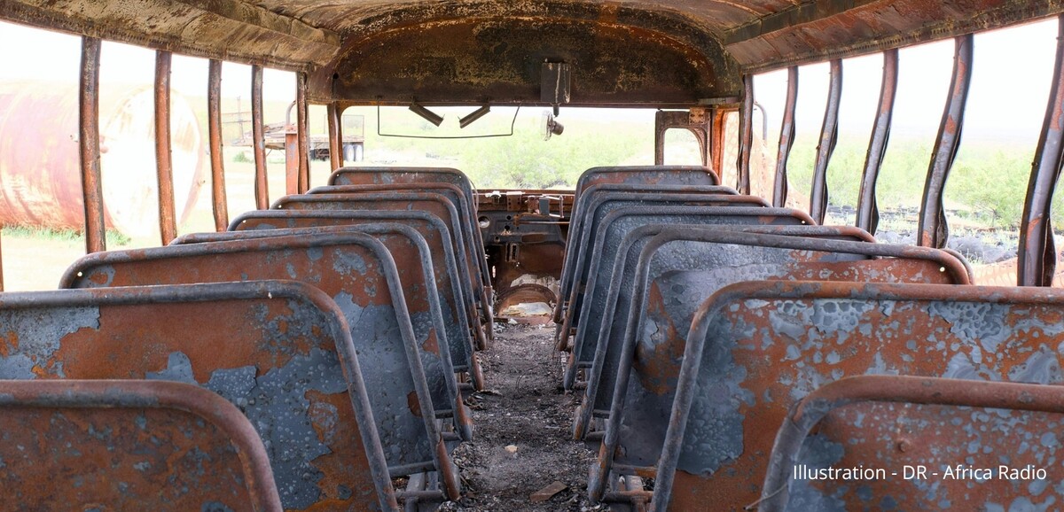 Mali : l&rsquo;étau jihadiste se resserre autour de Bamako, des bus incendiés