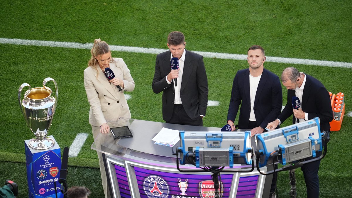 Les gaffes hilarantes des commentateurs de la finale PSG-Arsenal décryptées par Julien Cazarre