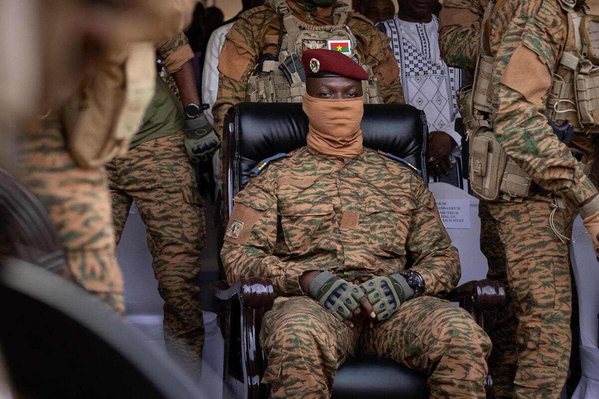 Le Burkina Faso rompt ses relations diplomatiques avec la France, dénonçant un activisme incessant