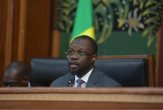 Crise politique au Sénégal : le Conseil Constitutionnel pourrait bloquer le retour de Ousmane Sonko à l'Assemblée Ousmane Sonko : « Je n’utiliserai pas cette Assemblée, ni aucun député avec moi, pour mener des vendettas personnelles »