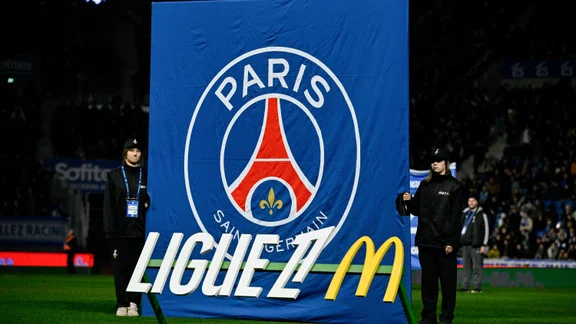 Ayyoub Bouaddi, milieu de terrain du LOSC Lille, cible du PSG