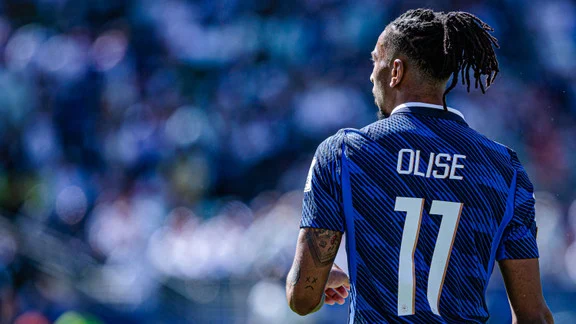 Michael Olise en action avec l'équipe de France