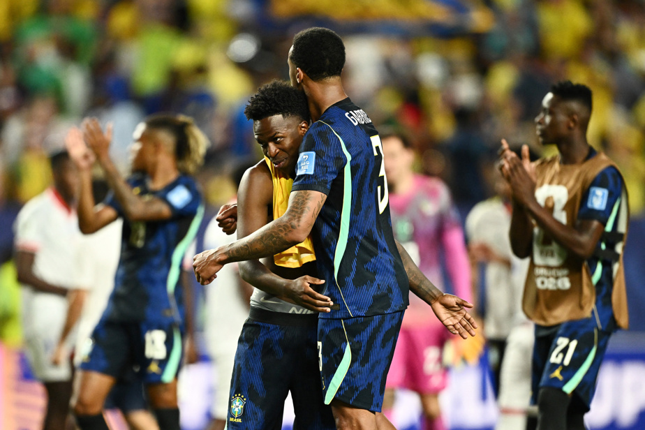 Célébration des joueurs brésiliens après un but