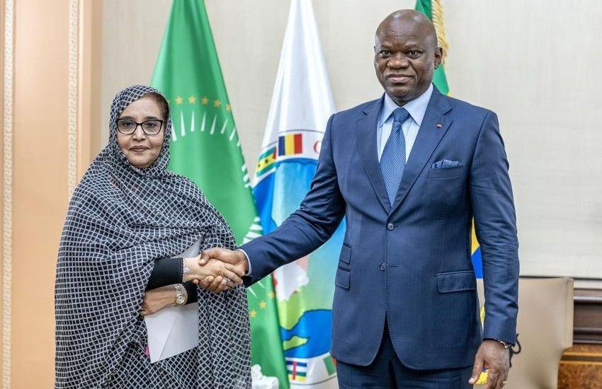 Rencontre diplomatique entre la délégation mauritanienne et le président gabonais