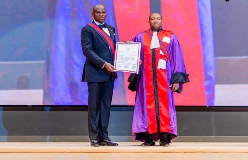 Cérémonie de remise de la Grand-Croix du CAMES à Oligui Nguema