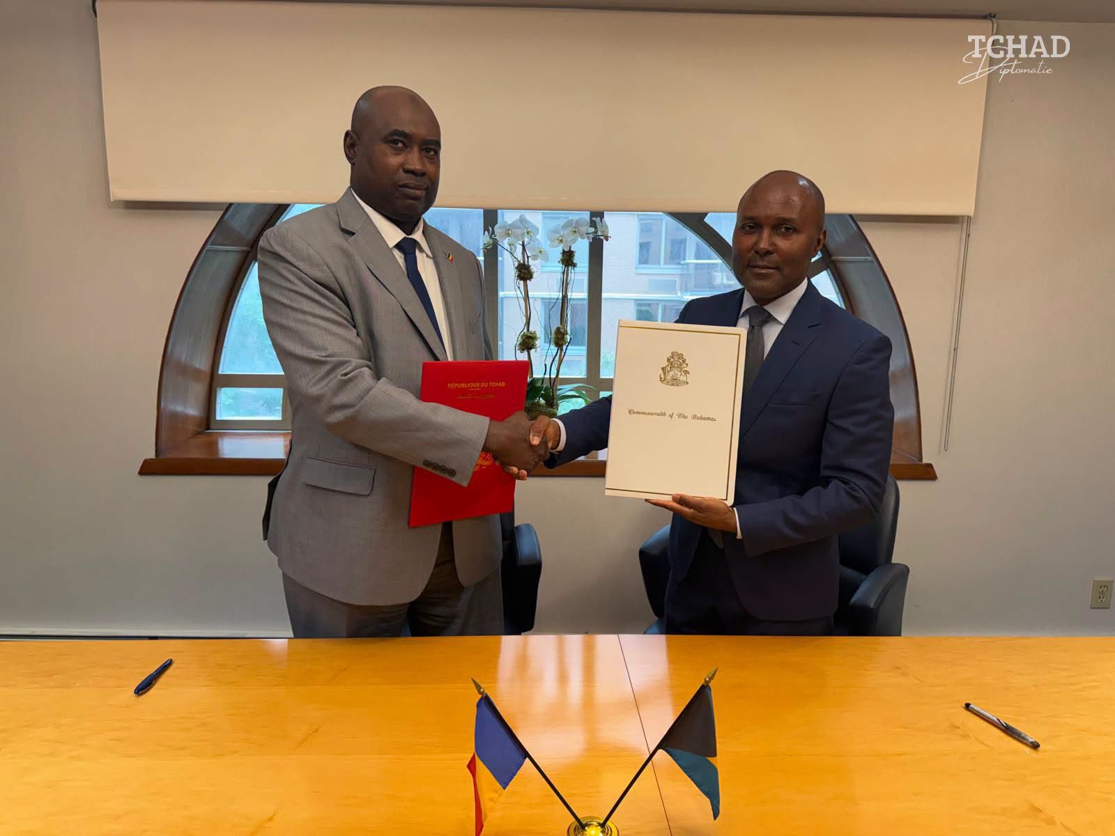 Le Tchad et les Bahamas tissent des liens diplomatiques