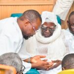 Magal 2026 : le khalife général des mourides prône la paix nationale lors d&rsquo;un échange avec Ousmane Sonko