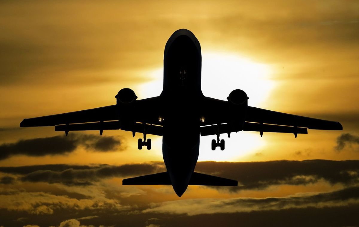 Avion décollant pour une liaison Tchad-Libye