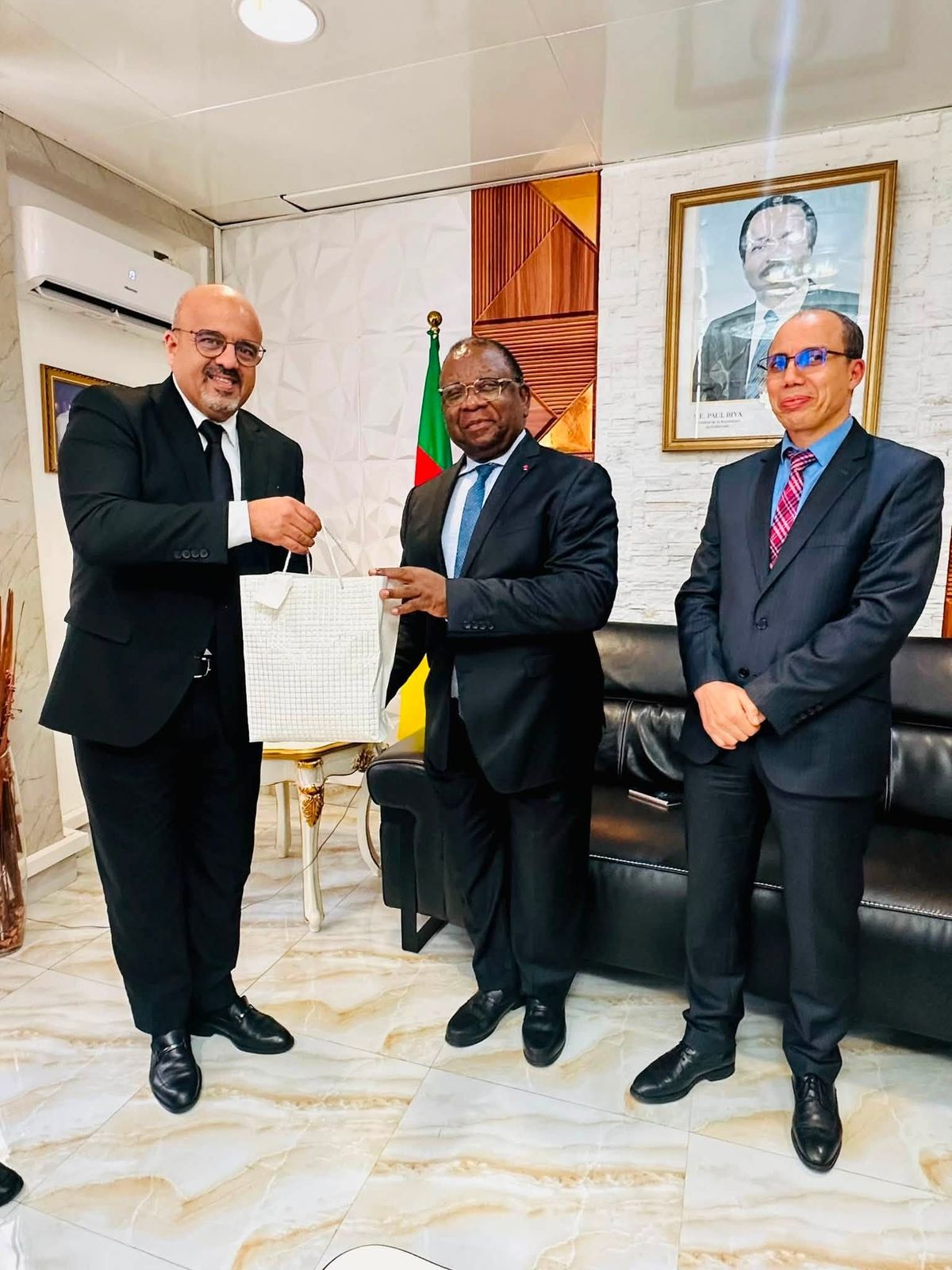 Signature d'accords économiques entre le Cameroun et l'Algérie