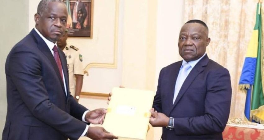 Rencontre entre Hermann Immongault et Dieudonné Aba'a Owono