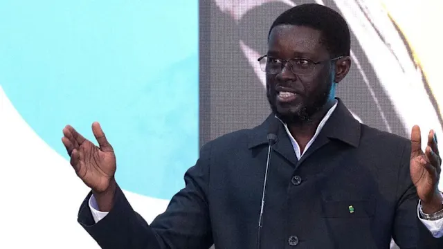 cérémonie de lancement du parti kiiraay par bassirou diomaye faye