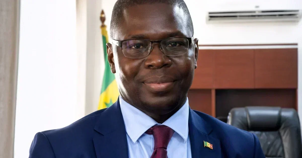 Géométrie politique au Sénégal : quand les alliances deviennent mouvantes