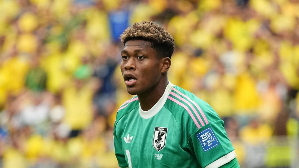 Psg : une offre de 33 millions d’euros pour Zion Suzuki, la solution du gardien japonais ?