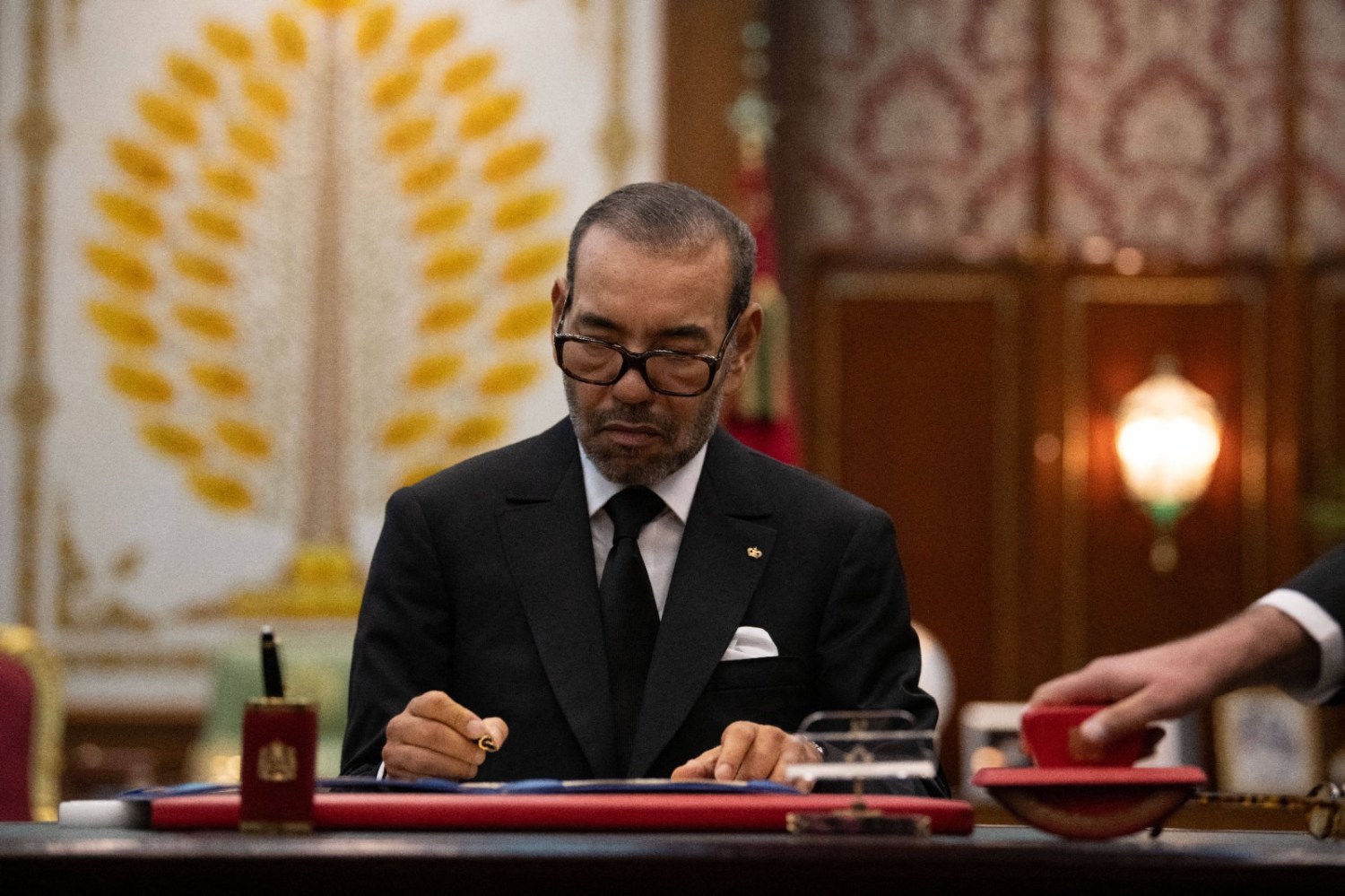Le roi mohammed vi honore donald trump en nommant une autoroute marocaine de son nom