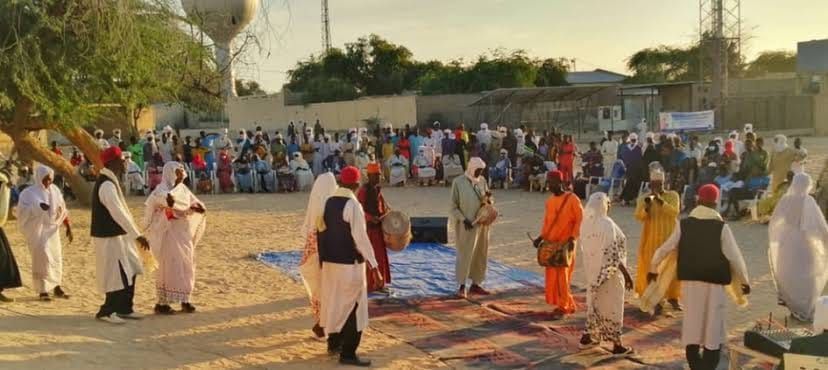 cérémonie de mariage à N'Djamena mêlant traditions tchadiennes et soudanaises