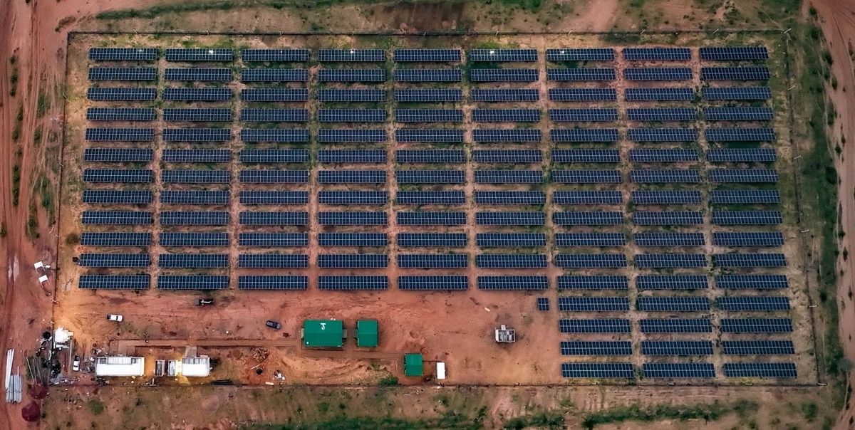 Centrale solaire d'Adré au Tchad : infrastructure photovoltaïque