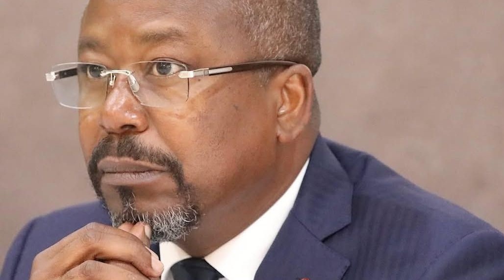 Alain-Claude Bilie-By-Nzé lors d’un événement public